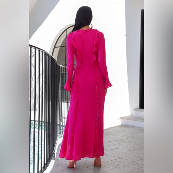 Runaway the Label Oxana Maxi Dress 💞 - Picture 5 of 5
